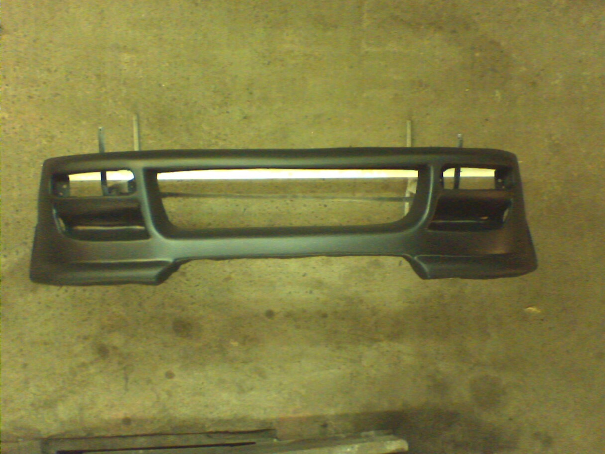 Revitalization of the bumper  - Toyota Sprinter Trueno 16 L 1992