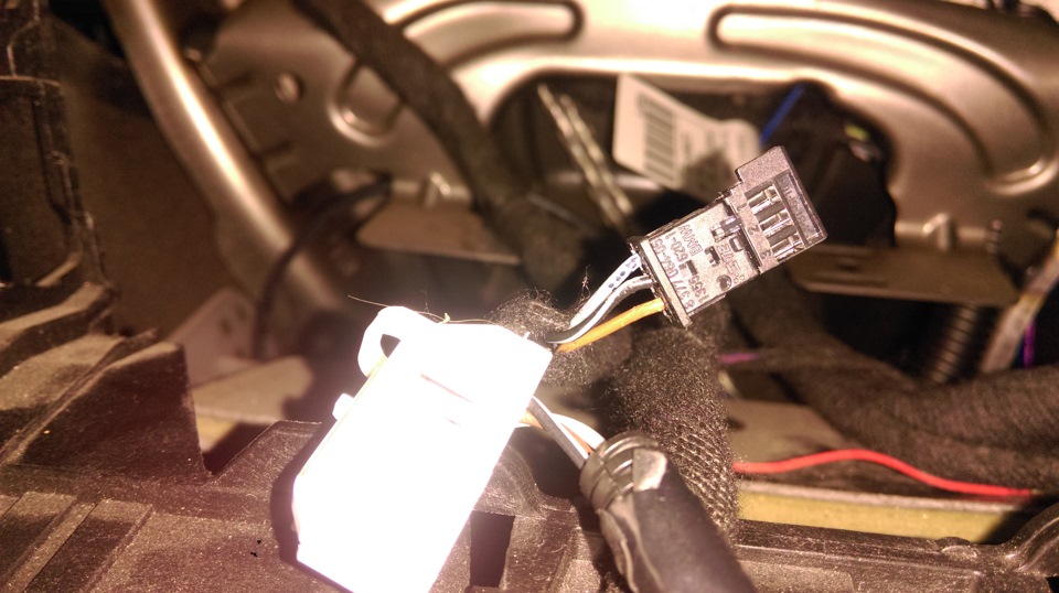 Установка кнопки SET системы TPM(косвенное давление в шинах) — Skoda ...