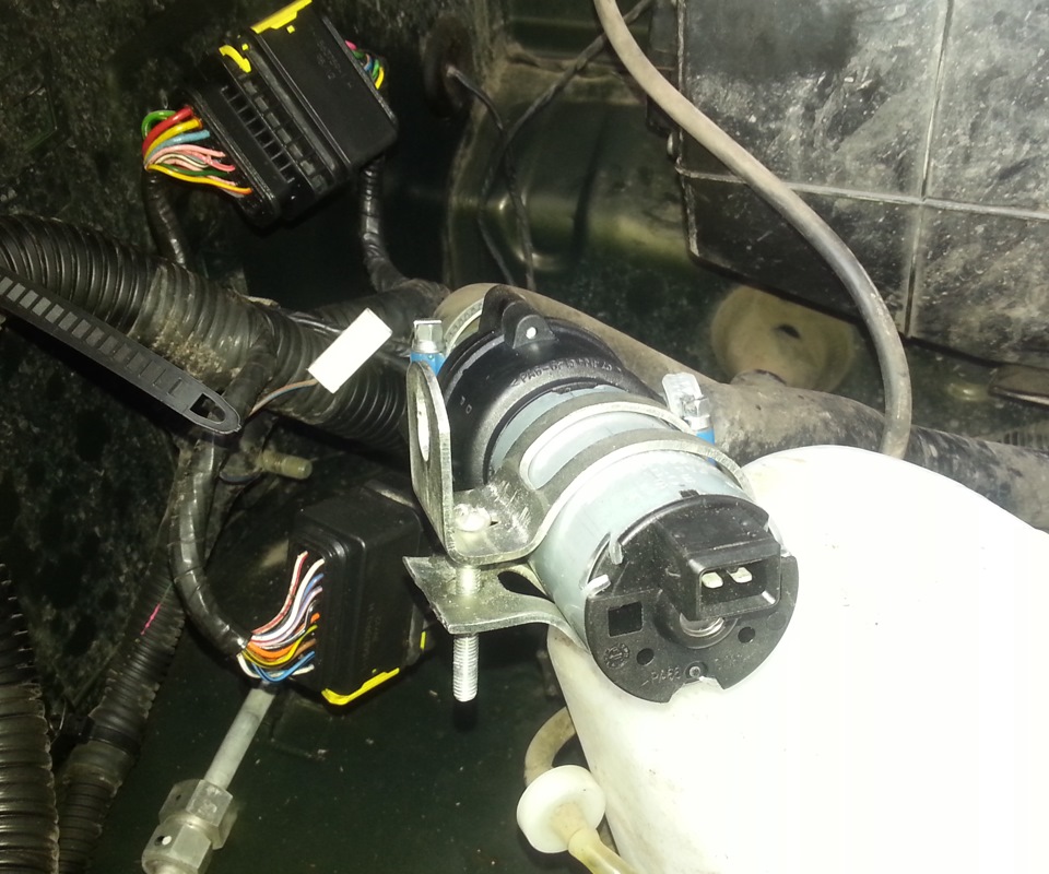 Установка хабов и замена помпы на Bocsh — УАЗ Patriot, 2,7 л, 2012 года ...