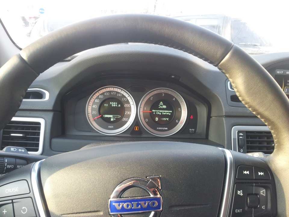 City Safety — Volvo XC70 III, 2,4 л, 2011 года наблюдение DRIVE2