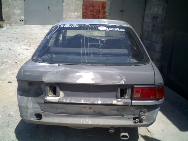     Toyota Carina II 16 2009