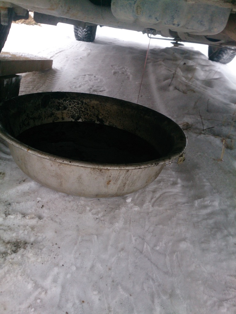 капает потихоньку) дождемся пока перестанет))) — Hyundai Sonata IV (EF)