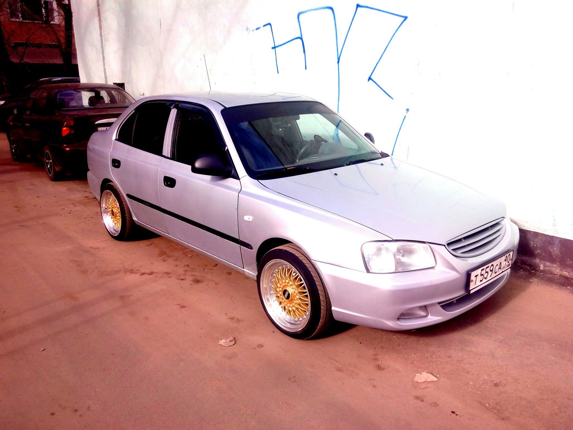 Тапки к лету наконец то нашлись) — Hyundai Accent (2G), 1,5 л, 2004 года |  колёсные диски | DRIVE2