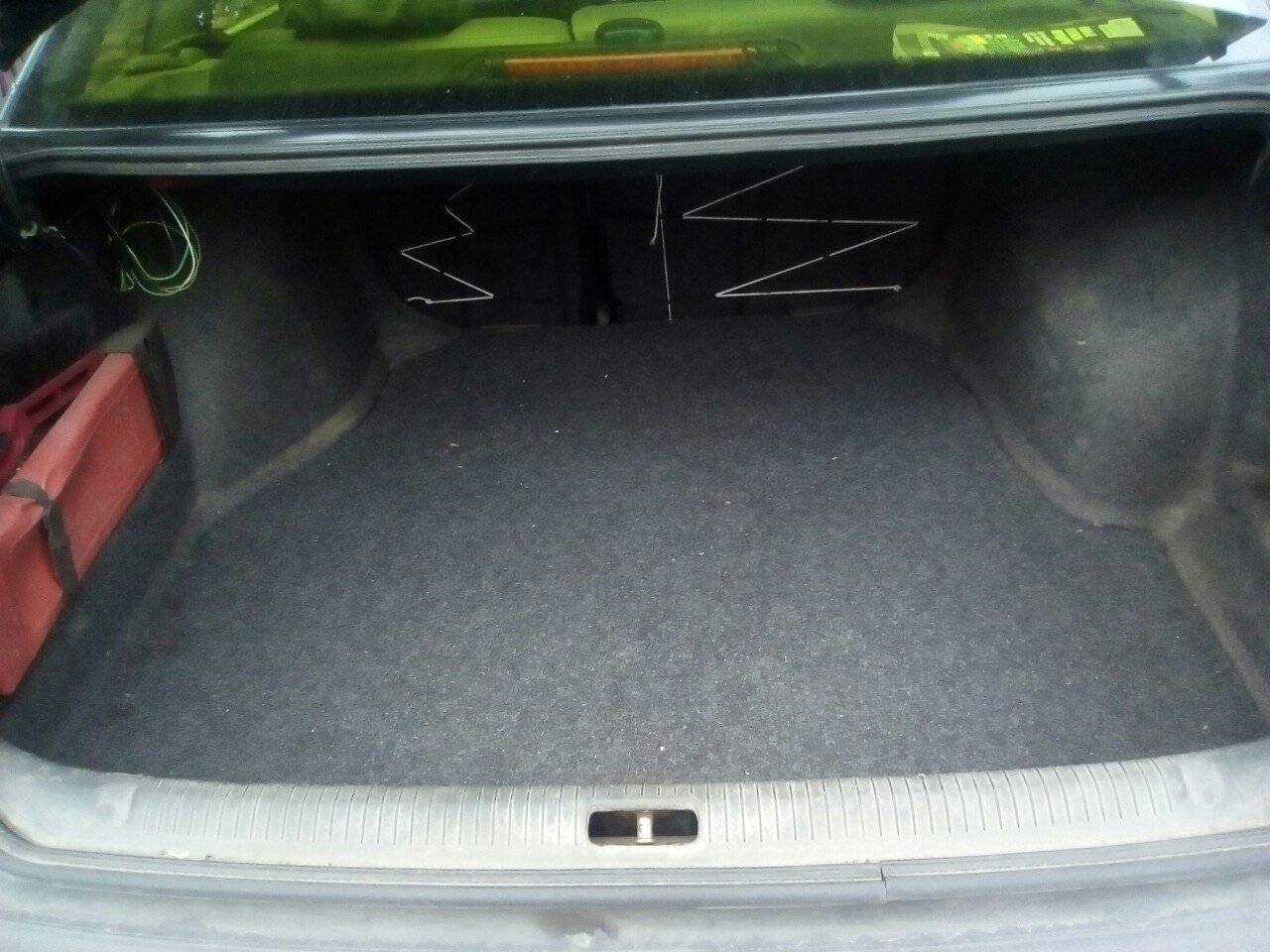 Volkswagen Passat b4 багажник