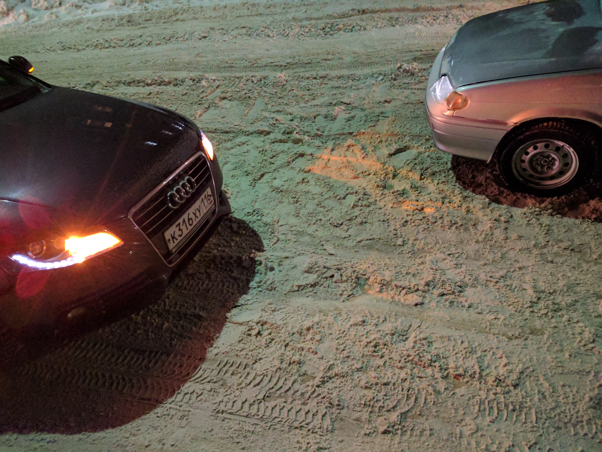 Помятый мерседес. Ауди помятая. Ауди а6 коррозия заднего крыла. Самое приятное ауди помятая. Ауди помятая.