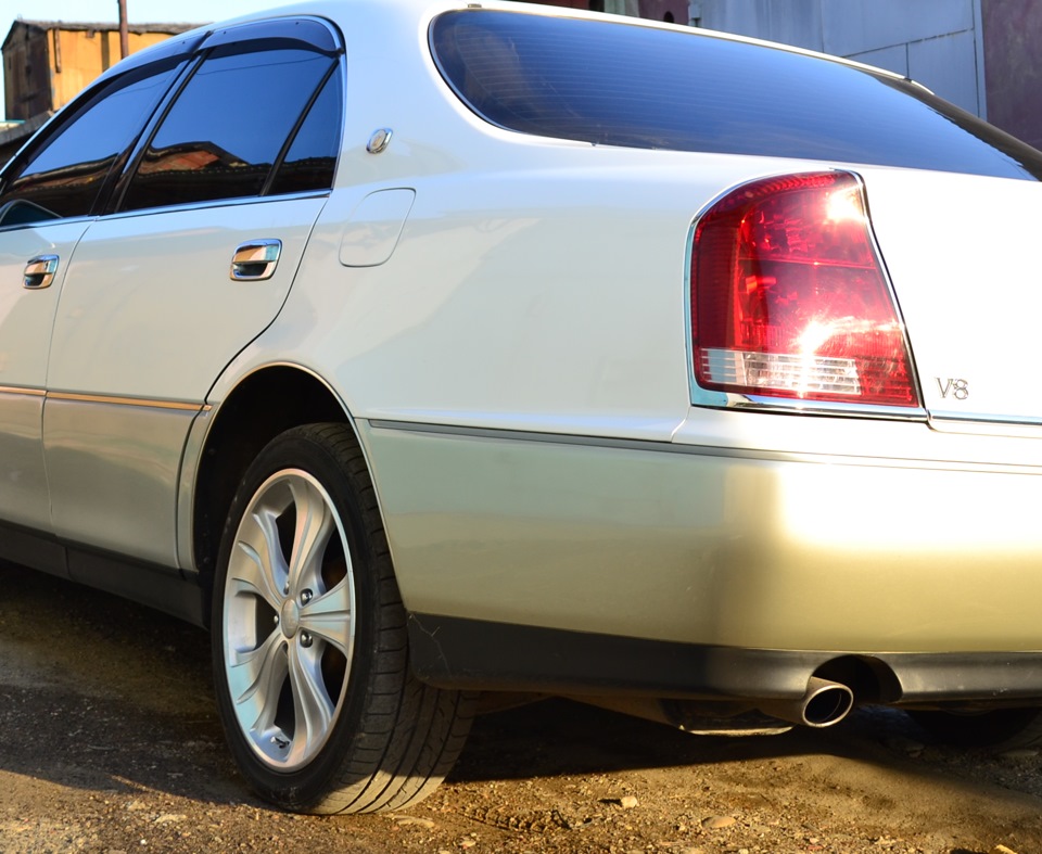 продам рестайл задние фонари MAJESTA 170 — Toyota Crown Majesta (S170 ...