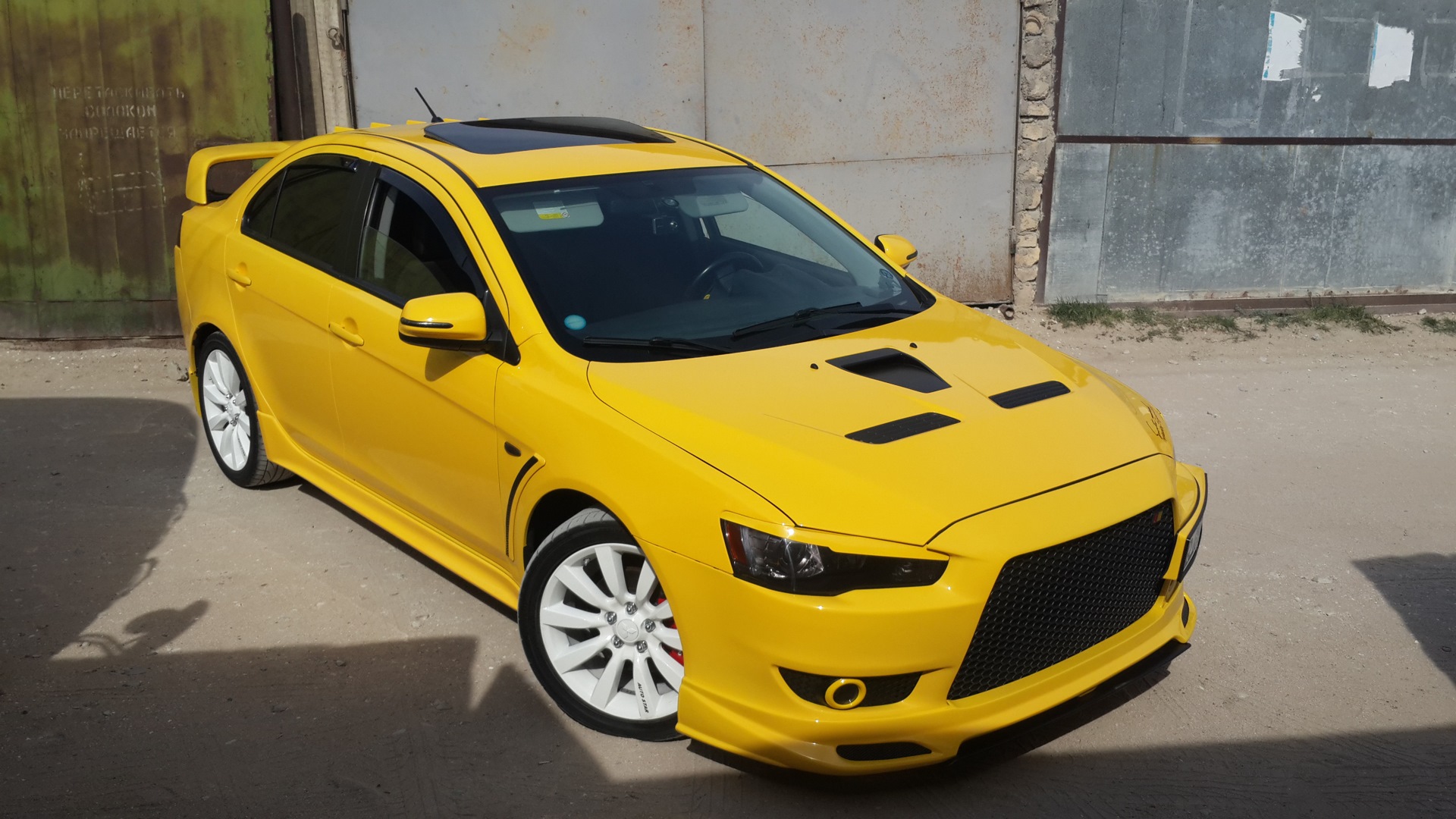 Mitsubishi Lancer X 2.0 бензиновый 2007 | 2.0 CVT желтая акула на DRIVE2