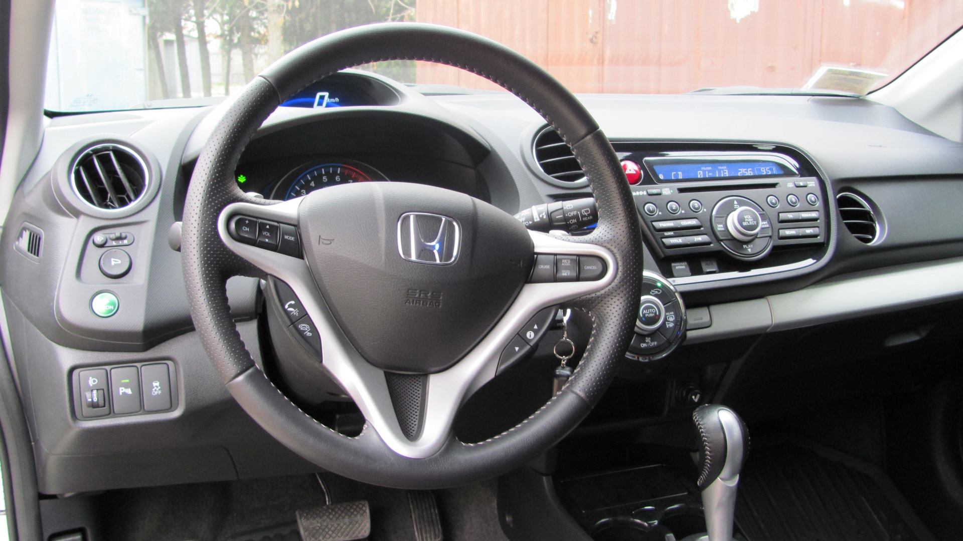 Honda Insight (2G) гибридный 2013 | машина жены на DRIVE2