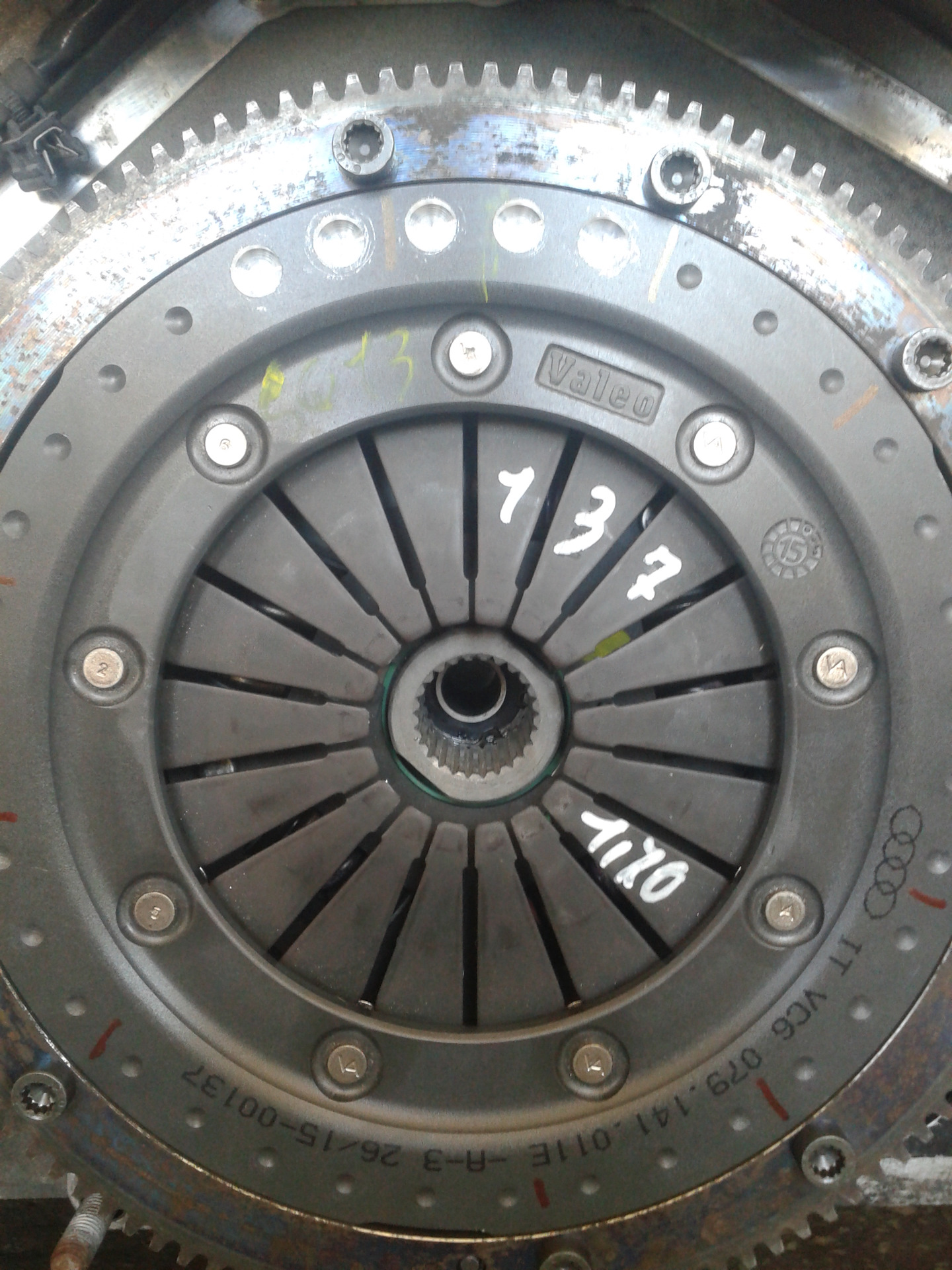 Geely mk cross сцепление. Установка нового сцепления. Диск сцепления ваз 2112 16 клапанов. Сцепление м54б30 240мм. Установка нового сцепления.