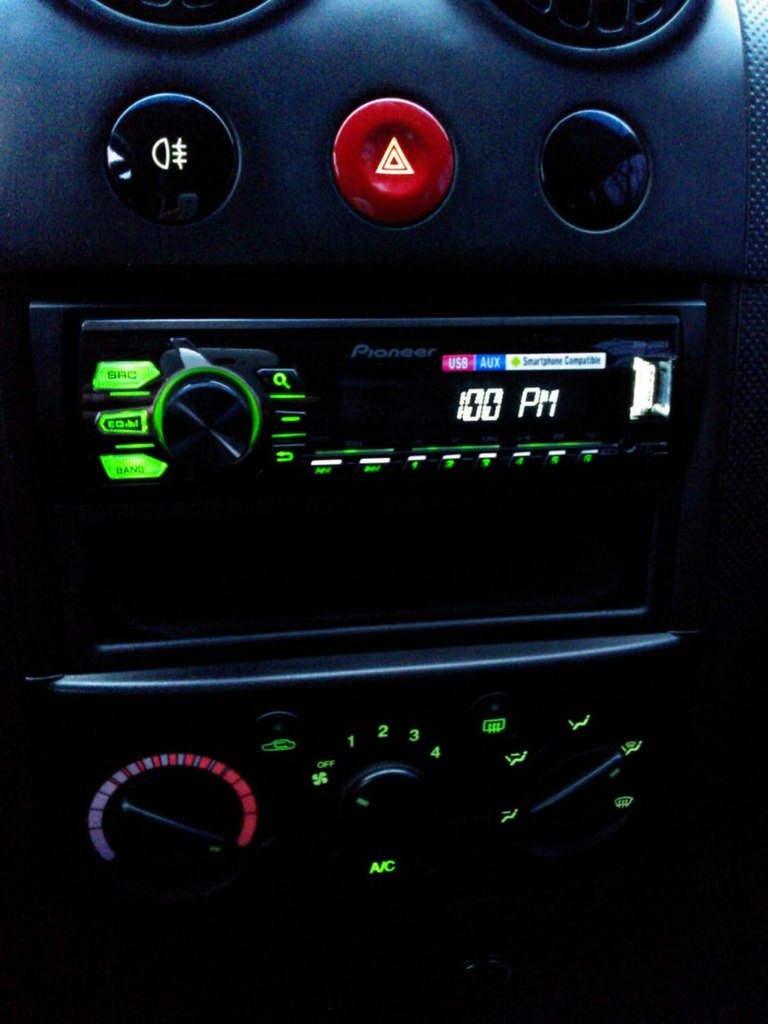 Новая голова Pioneer MVH-170UBG — Chevrolet Aveo 5-door (1G), 1,5 л ...