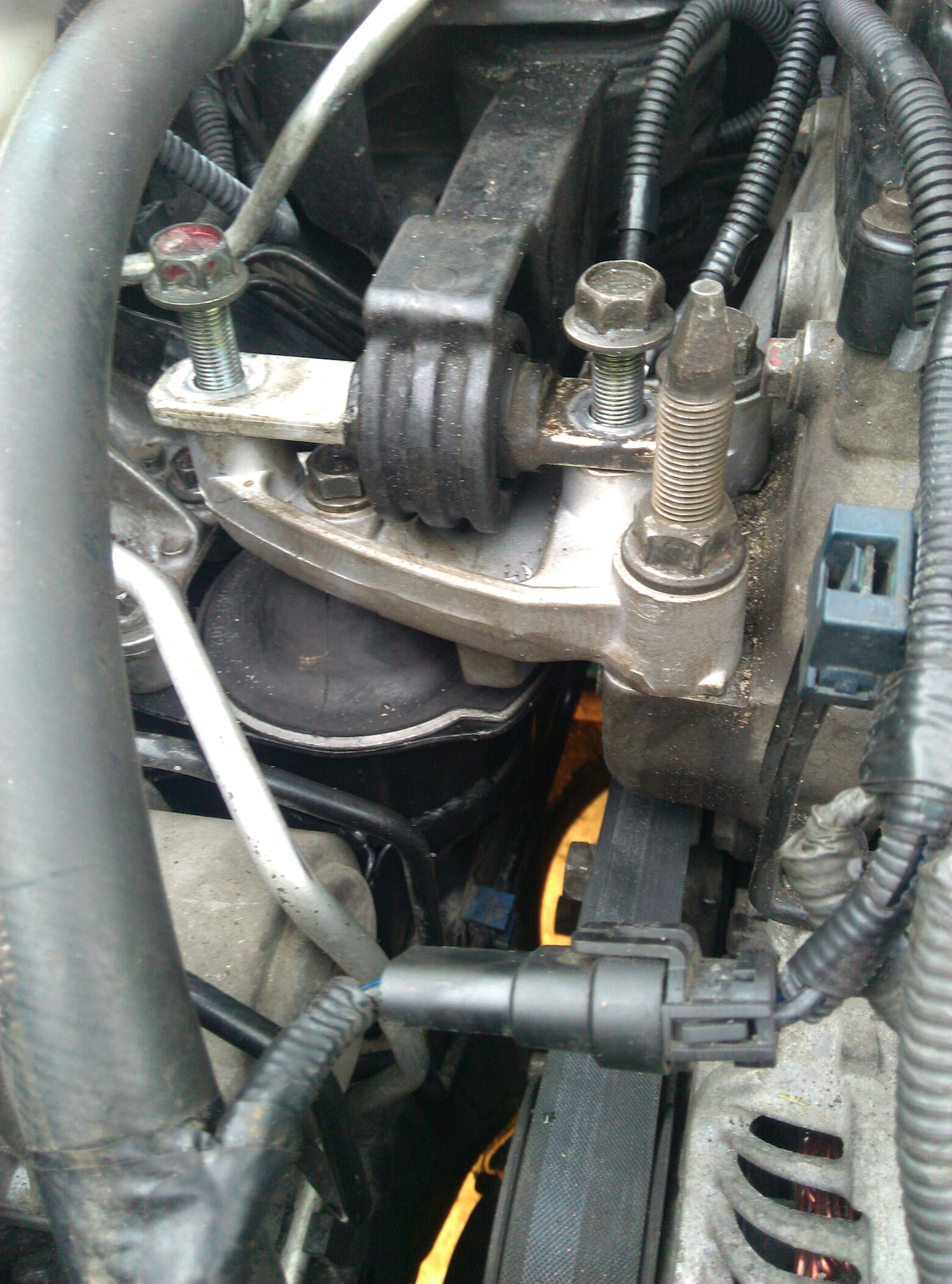 Опора, ролик, ремень — Honda Civic 4D (8G), 1,8 л, 2008 года | своими ...