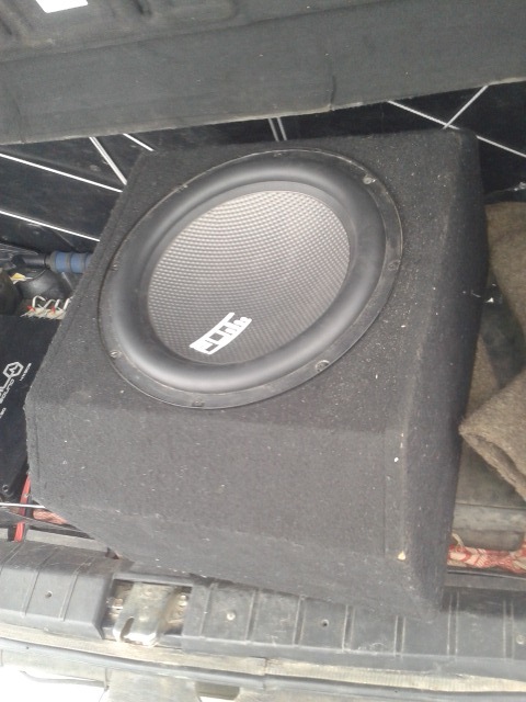 музыка в машине! — Lada 4x4 3D, 1,7 л, 2010 года | автозвук | DRIVE2