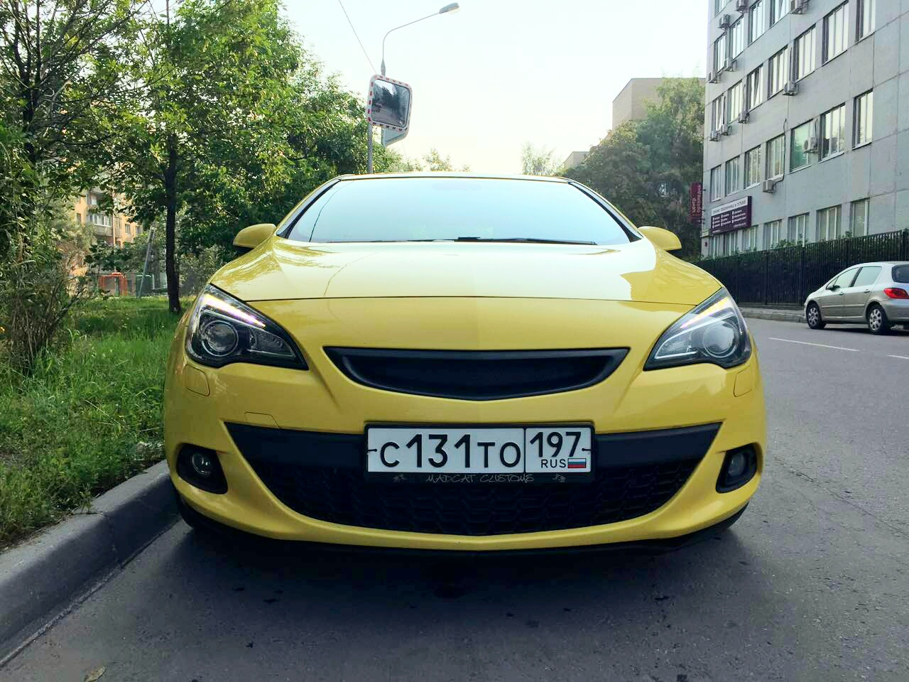 Решетка Радиатора Opel Astra H Gtc Купить