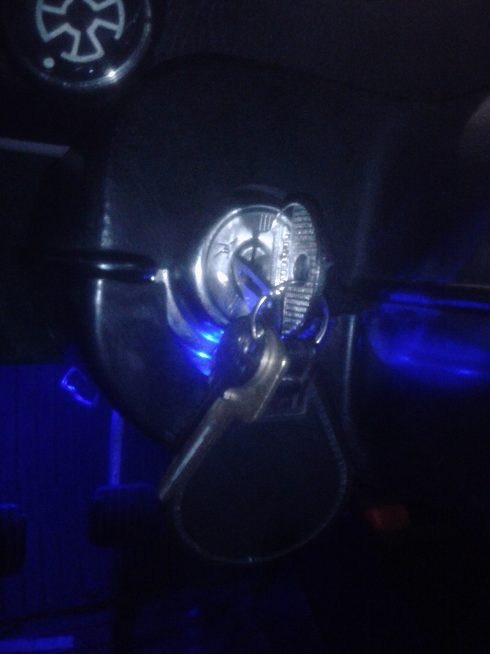 Подсветка замка зажигания)) — ИЖ Москвич 412, 1,5 л, 1973 года ...