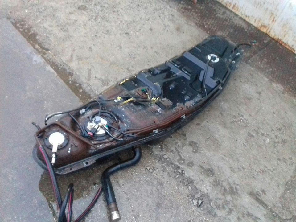 Фото в бортжурнале Mitsubishi Montero III (V60)