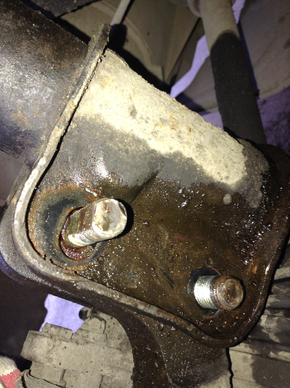 Замена рулевых наконечников и передней стойки — Lada Калина седан, 1,6 ...