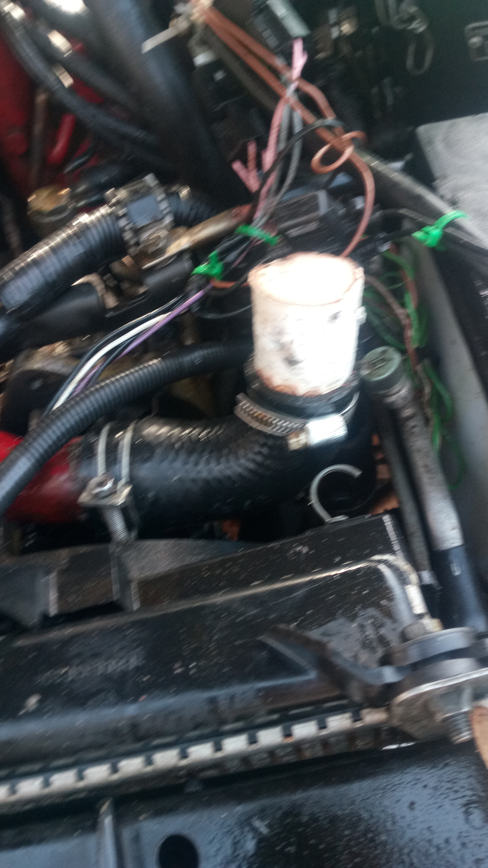 Лопнул радиатор. — Nissan Mistral, 2,7 л, 1994 года | поломка | DRIVE2