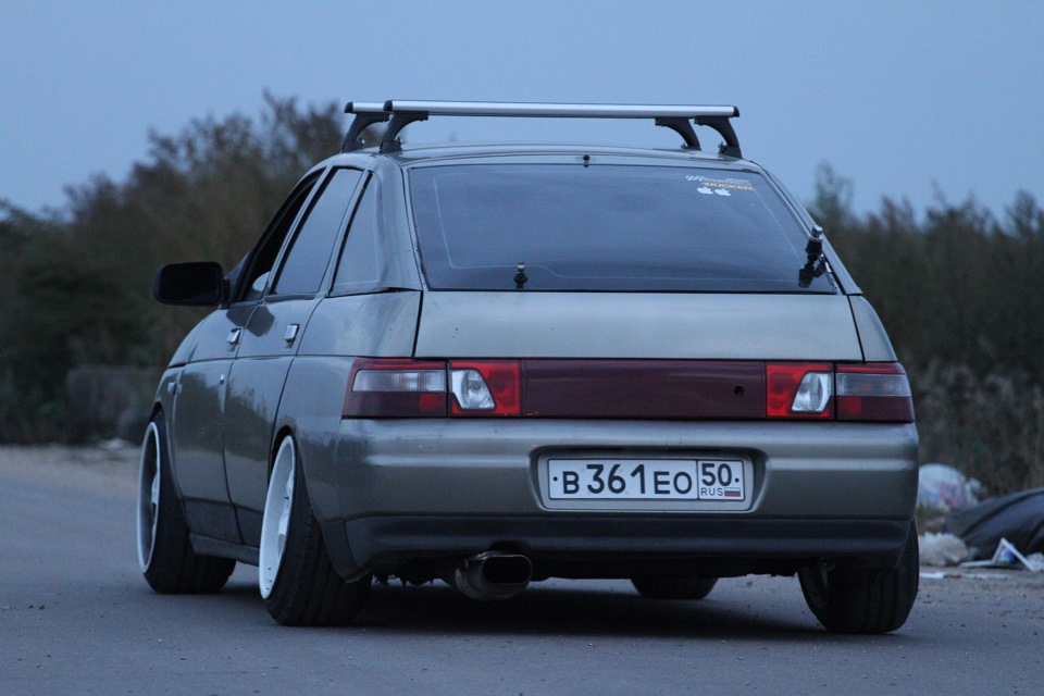 Lada 2112 stance