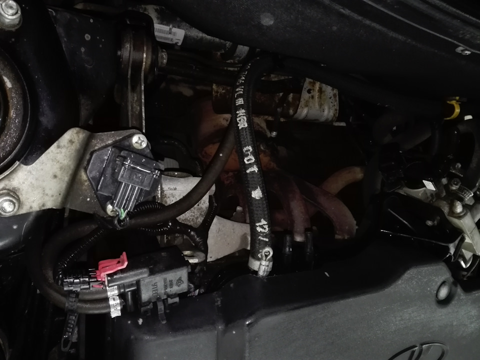 замена датчика коленчатого вала — Lada Приора седан, 1,6 л, 2011 года ...