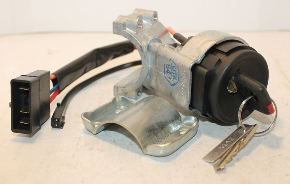 Клинит Замок зажигания в положении на стартер, Что может быть? Кто ...