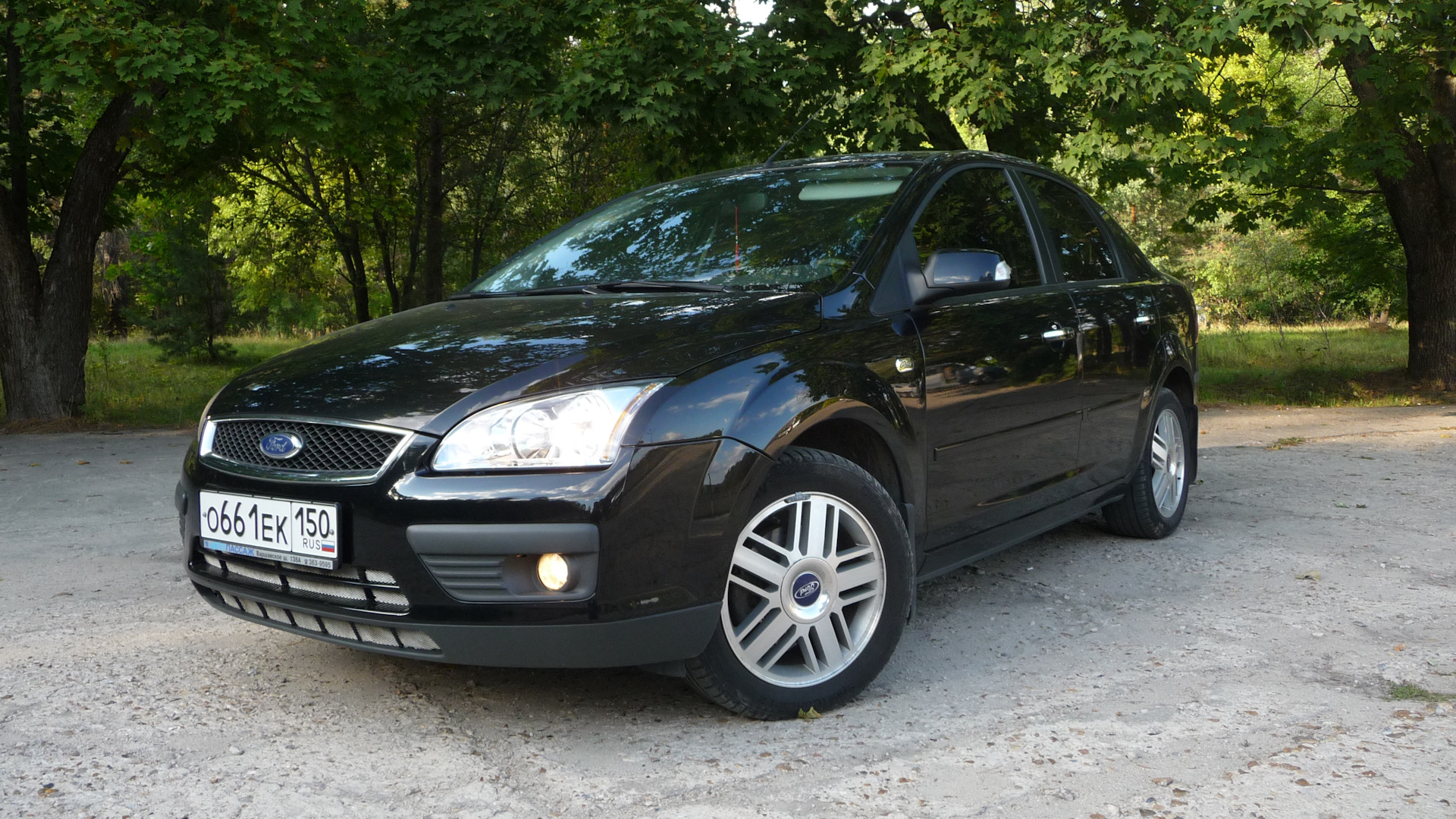 Форд фокус 2 1.8 бензин. Ford Focus 2 Ghia 1.8. Фокус 2 седан Ghia. Focus 1 1.8 Ghia. Focus 2 седан da 1.4.