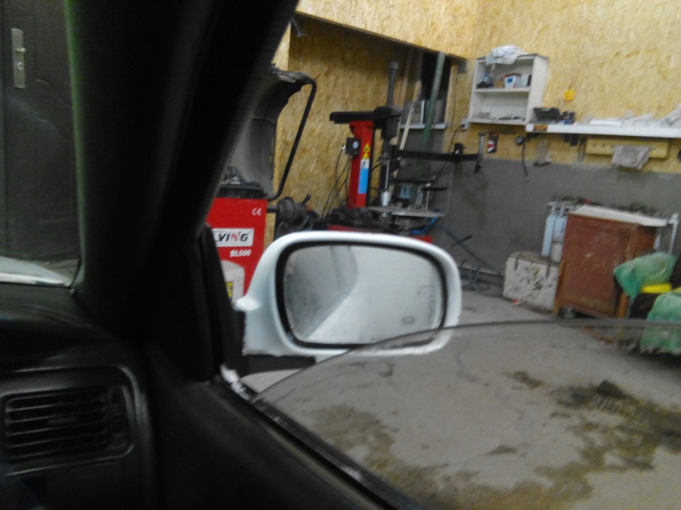 Замена зеркала бокового вида — Toyota Sprinter (100), 1,3 л, 1994 года ...