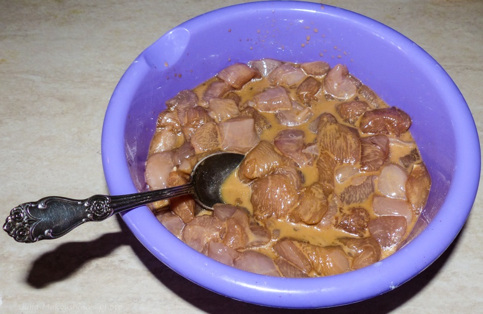 курица гунбао рецепт китайская кухня. 9b8b402s 960. курица гунбао рецепт китайская кухня фото. курица гунбао рецепт китайская кухня-9b8b402s 960. картинка курица гунбао рецепт китайская кухня. картинка 9b8b402s 960. На подходе восточный новый год, а я как раз освоила ну очень вкусное и несложное сычуаньское блюдо. Ему, конечно, положено быть адски острым, но я, конечно, делала не адски, а чтобы ребенок мог есть :) Считается, что блюдо получило название от титула его изобретателя, а изобрели его аж в XIX веке.