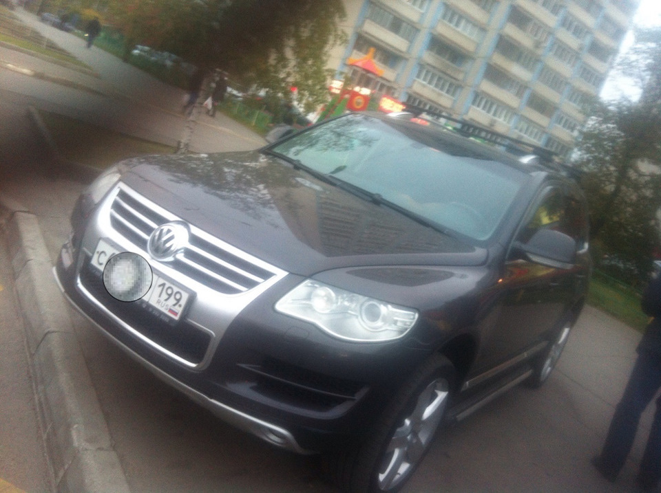 Счастливый обладатель: Volkswagen Touareg 2008 год, пробег 92 480 км ...
