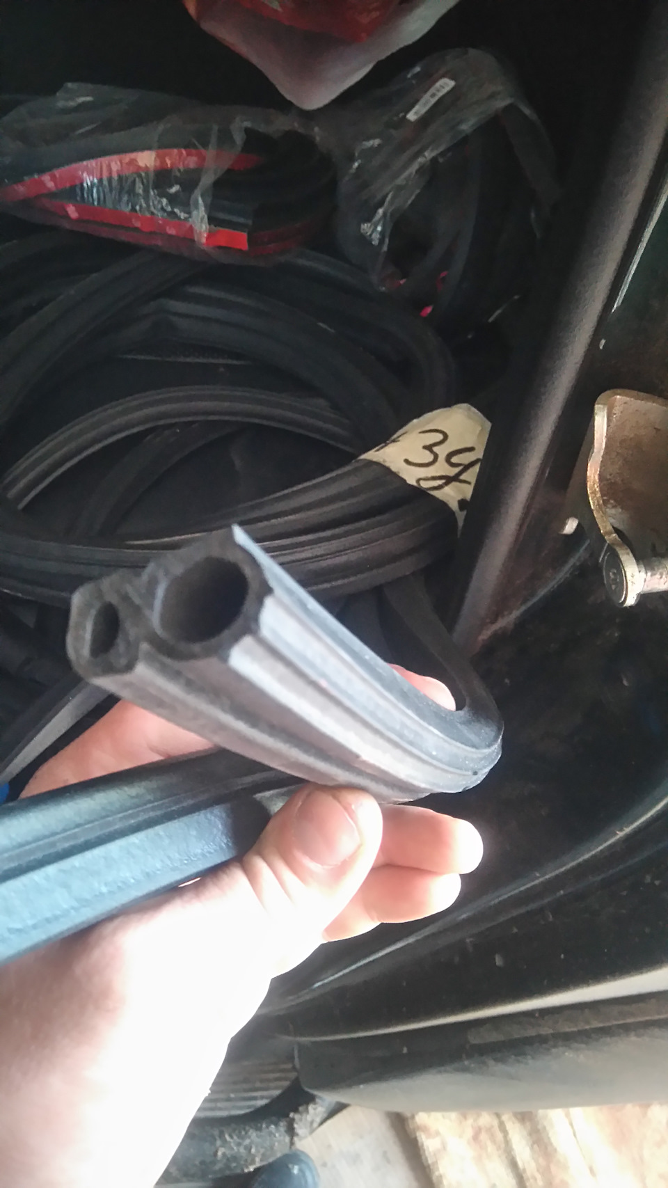 Задраить лю… тьфу, тоесть уплотнить двери — УАЗ Patriot, 2,7 л, 2014 ...