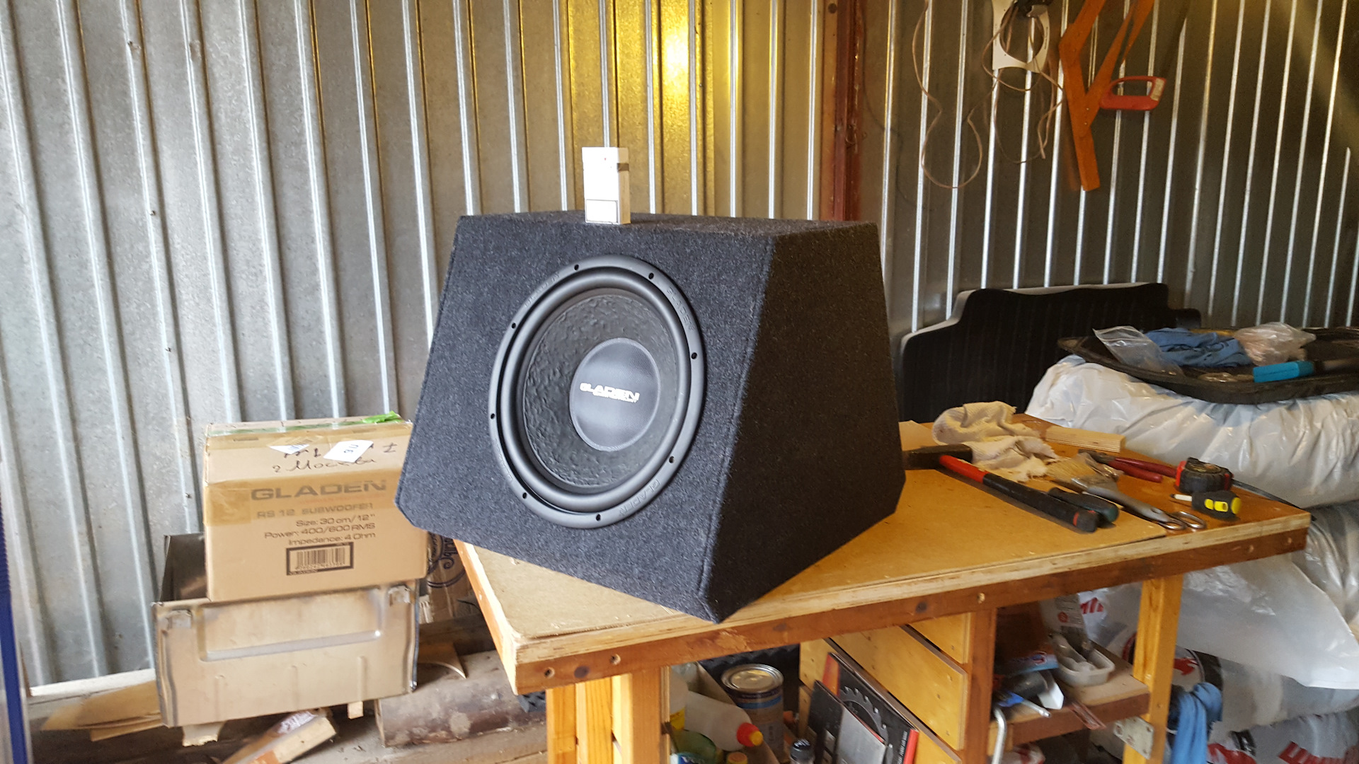 про сабвуферы. сабвуфер pioneer 250w. сабвуфер jvc cs-bw120. сабвуфер в форд фокус 3 седан. сабвуферный динамик pioneer ts-w3010pro.