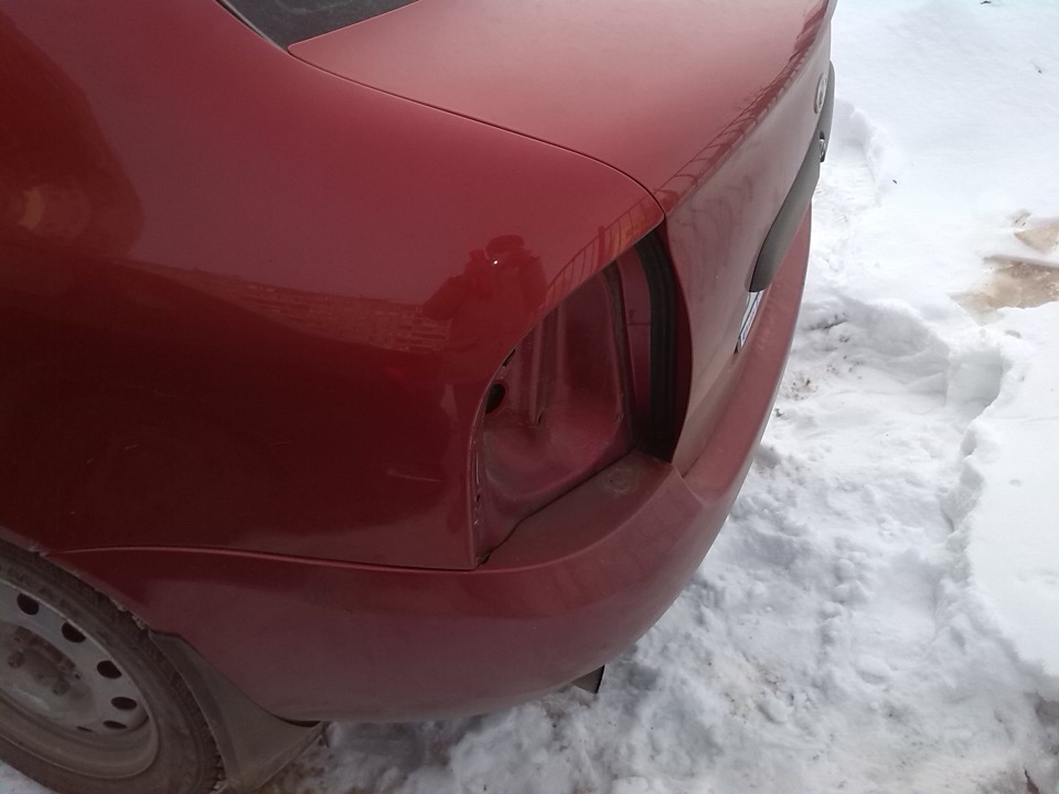 #18. Задние фонари в красный))) — Lada Калина седан, 1,6 л, 2008 года ...