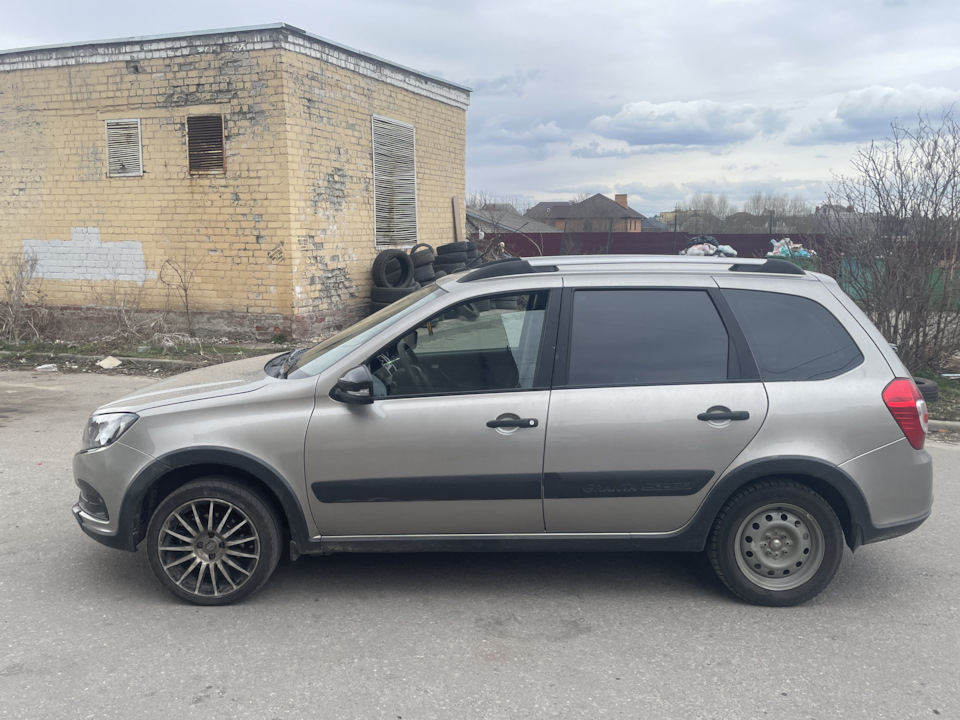 Диски R16 от Гранты Спорт — Lada Гранта Cross, 1,6 л, 2019 года ...