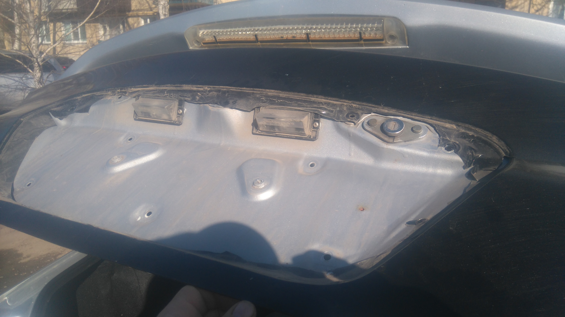 Личинка багажника — Mitsubishi Lancer IX, 1,6 л, 2004 года | своими ...
