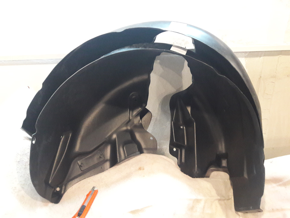 Пластиковые подкрылки Novoline — Toyota Camry (XV50), 2,5 л, 2012 года ...