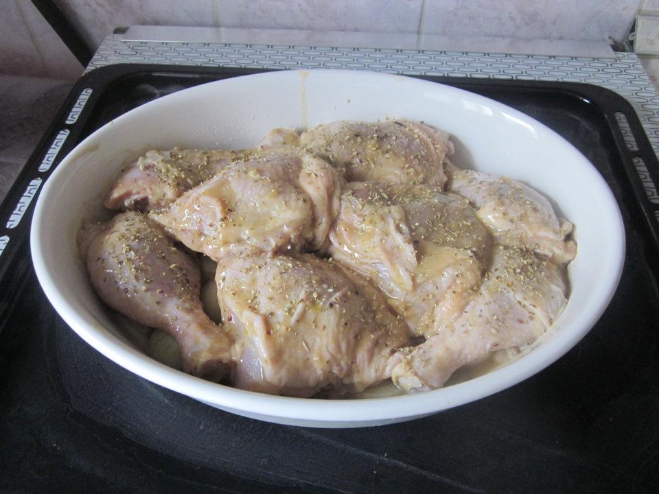 курица с картошкой и розмарином в духовке. 9baa141s 960. курица с картошкой и розмарином в духовке фото. курица с картошкой и розмарином в духовке-9baa141s 960. картинка курица с картошкой и розмарином в духовке. картинка 9baa141s 960. Простое и лёгкое семейное блюдо.