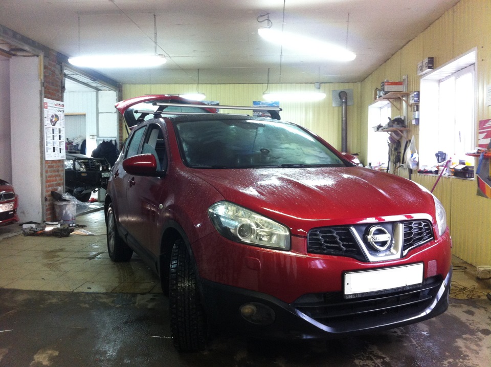 Тонировка, ветровики и поперечины на крышу — Nissan Qashqai (1G), 2 л ...