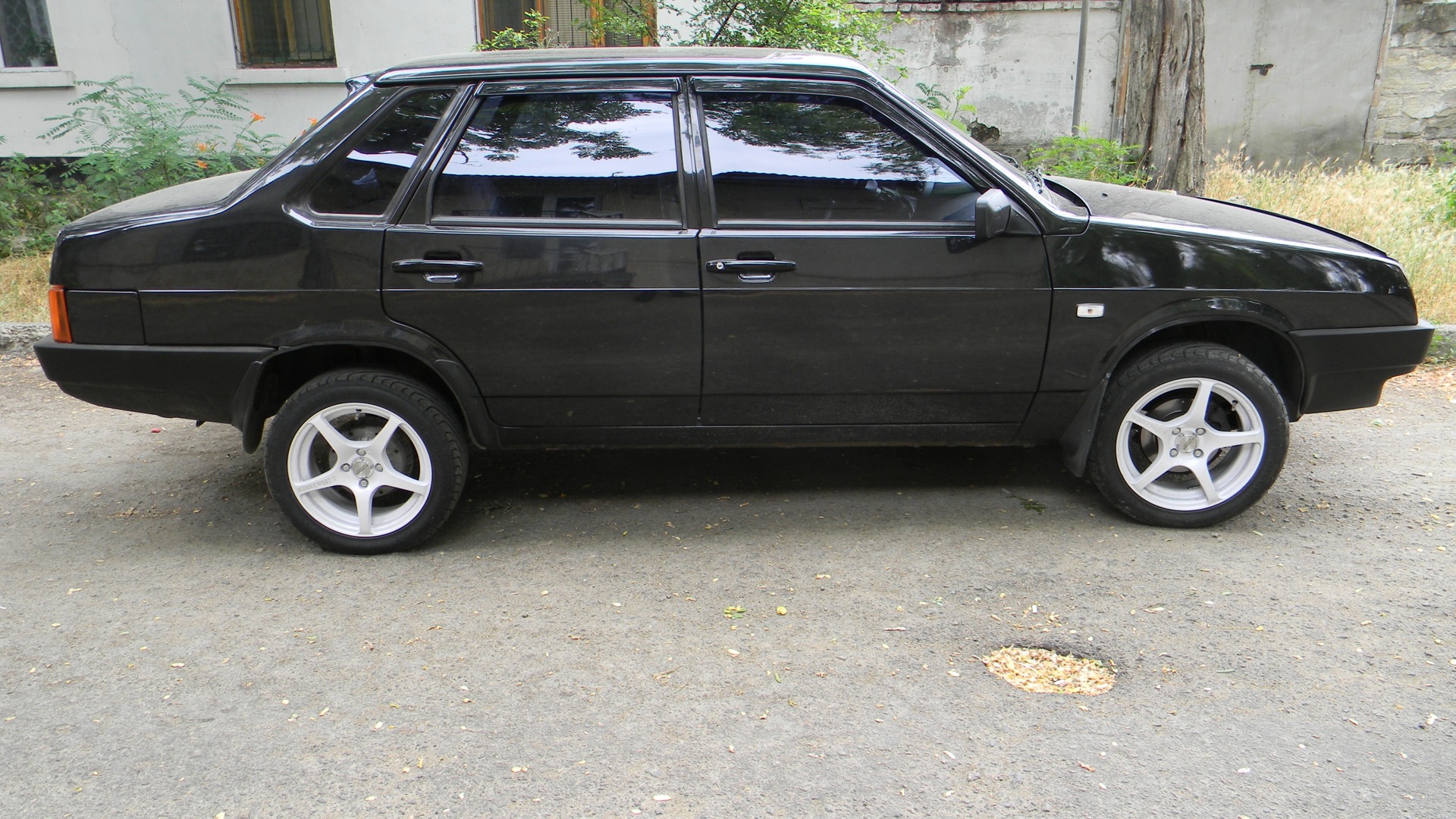 Lada 21099 1.6 бензиновый 2008 | Black Double Nine на DRIVE2