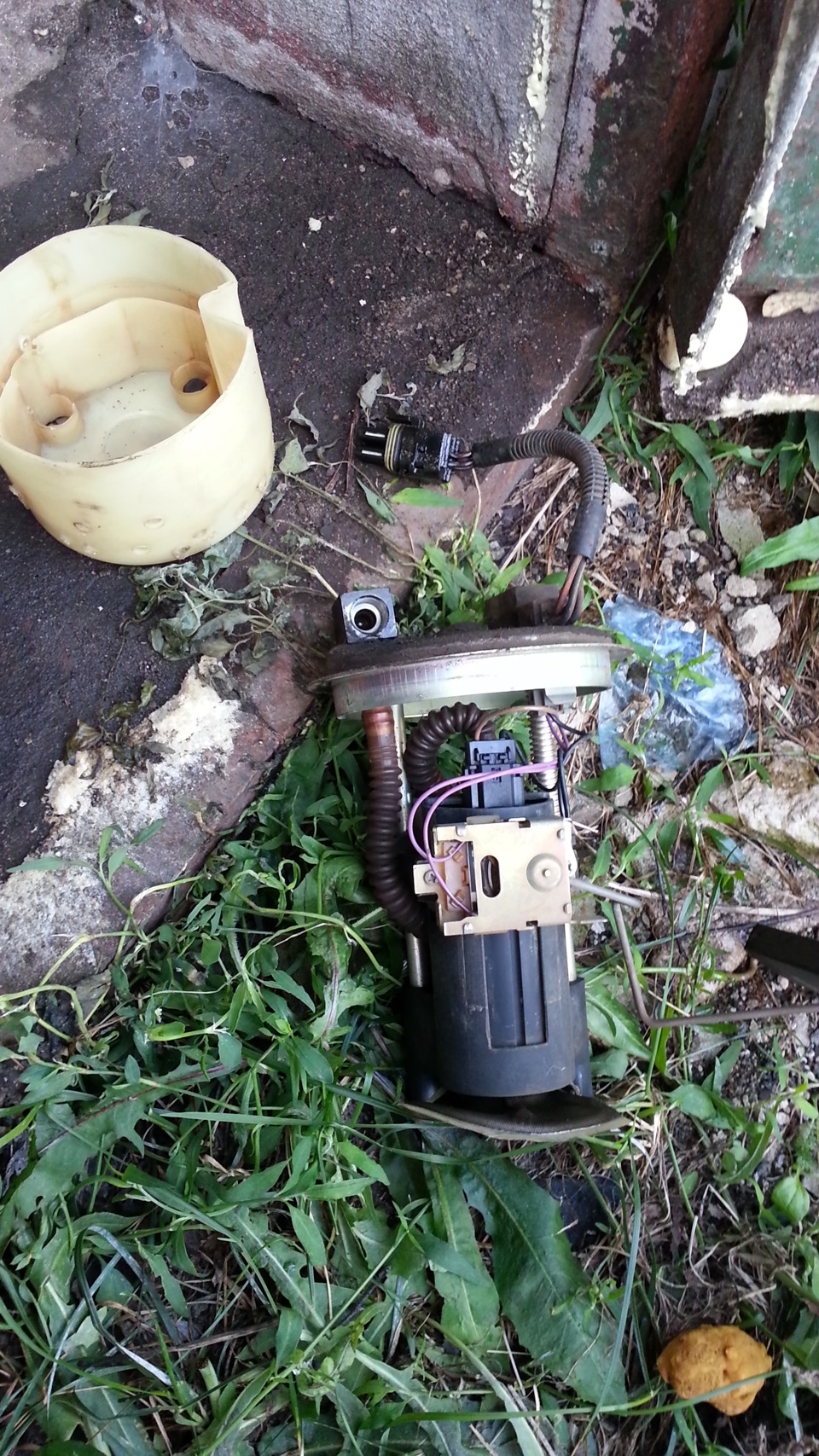 Веселье с бензонасосом(Решено) — Lada 21083, 1,5 л, 2001 года | поломка ...