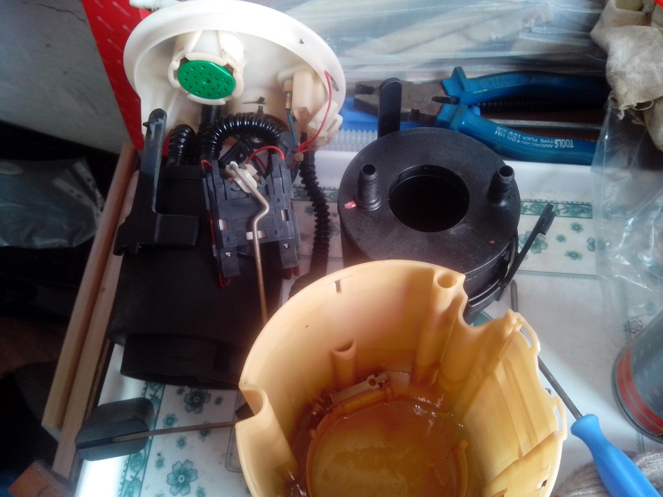 Замена фильтра бензонасоса. — DRIVE2