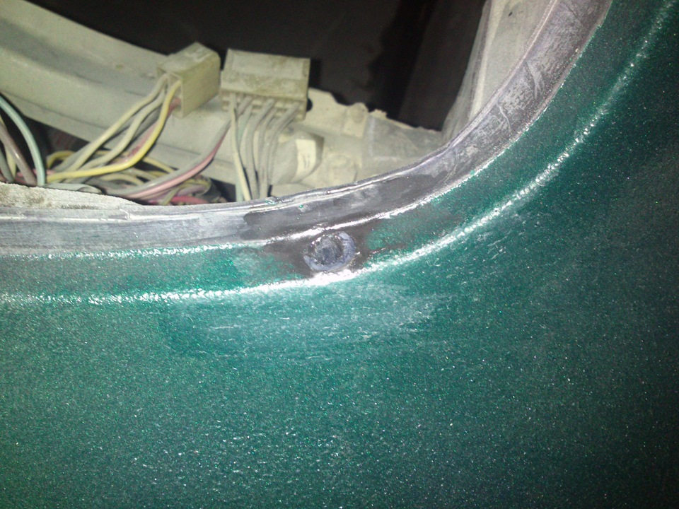 Монтаж стекол + уплотнители дверных проемов 08 — Lada 4x4 3D, 1,6 л ...