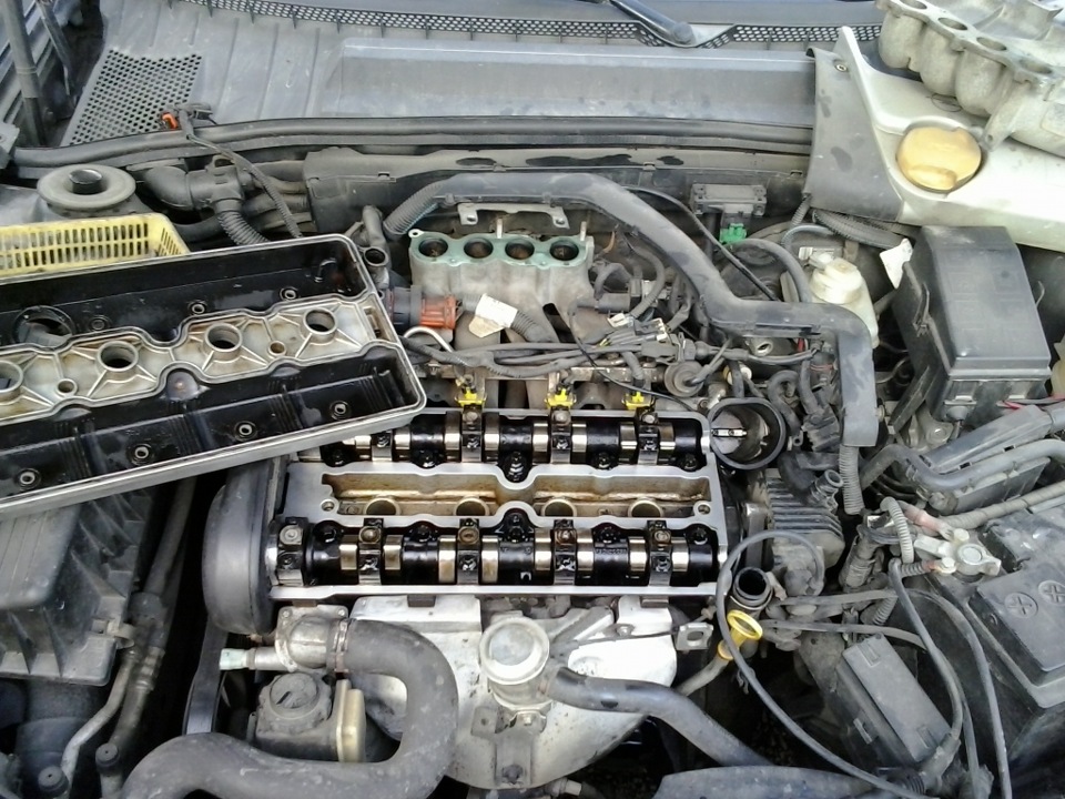Замена прокладки под клапанной крышкой и масла! — Opel Vectra B, 1,6 л ...