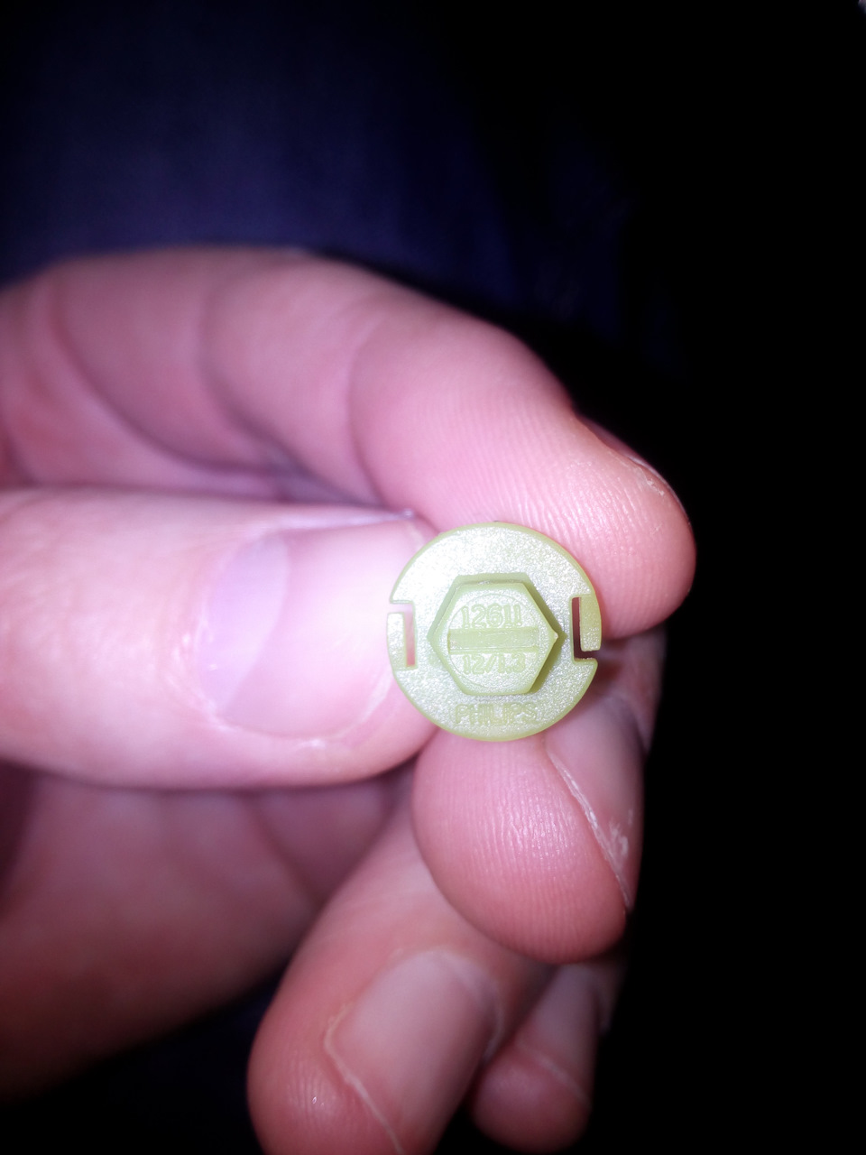 Лампочки в подсветку приборной панели — Volkswagen Passat B4, 1,9 л ...