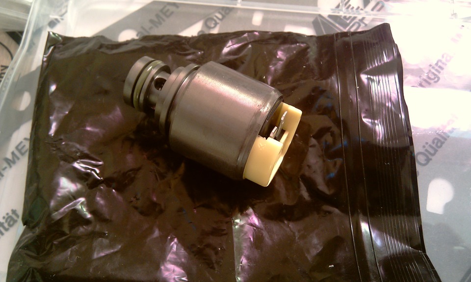 ZF 0501210725 — Audi A4 (B6). Запчасти на фото: 0501210725