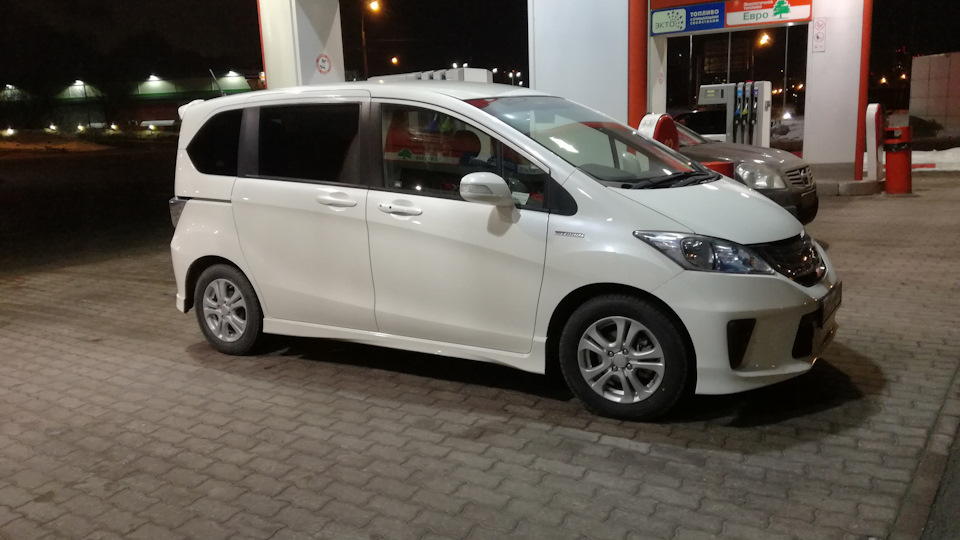 Honda Freed Hybrid пергидрид