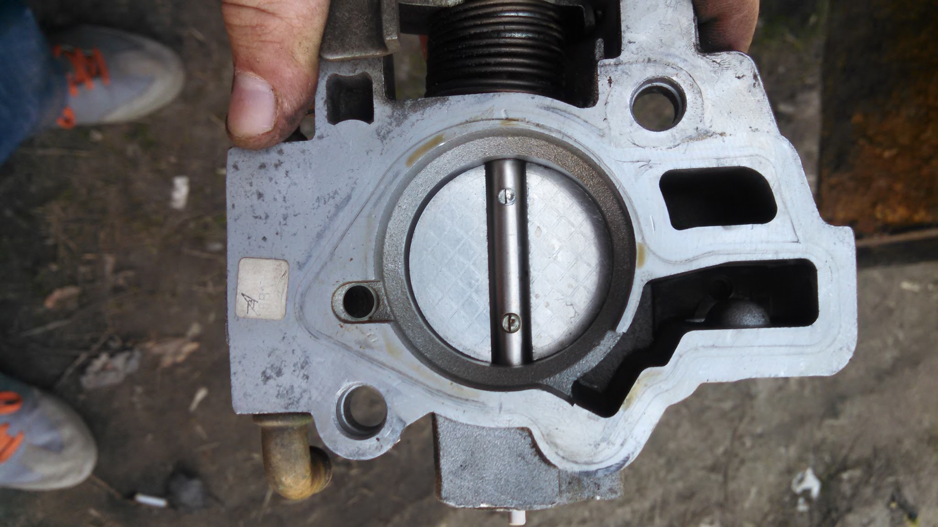 Пора бы и почистить дроссельную заслонку. — DRIVE2