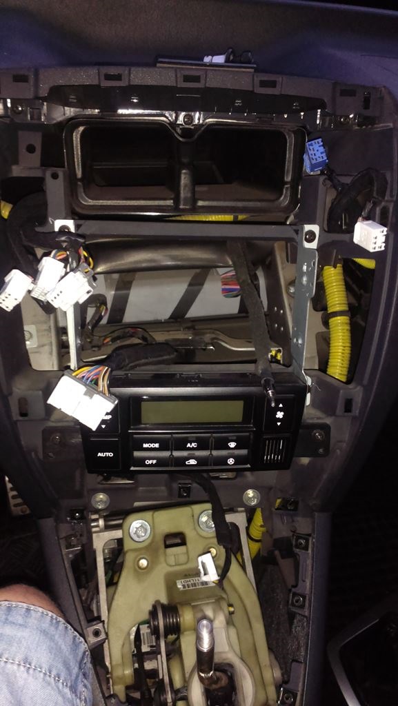 Как снять магнитолу хендай туссан Установка 1 din магнитолы - Hyundai Tucson (JM), 2 л, 2006 года автозвук DRIVE2