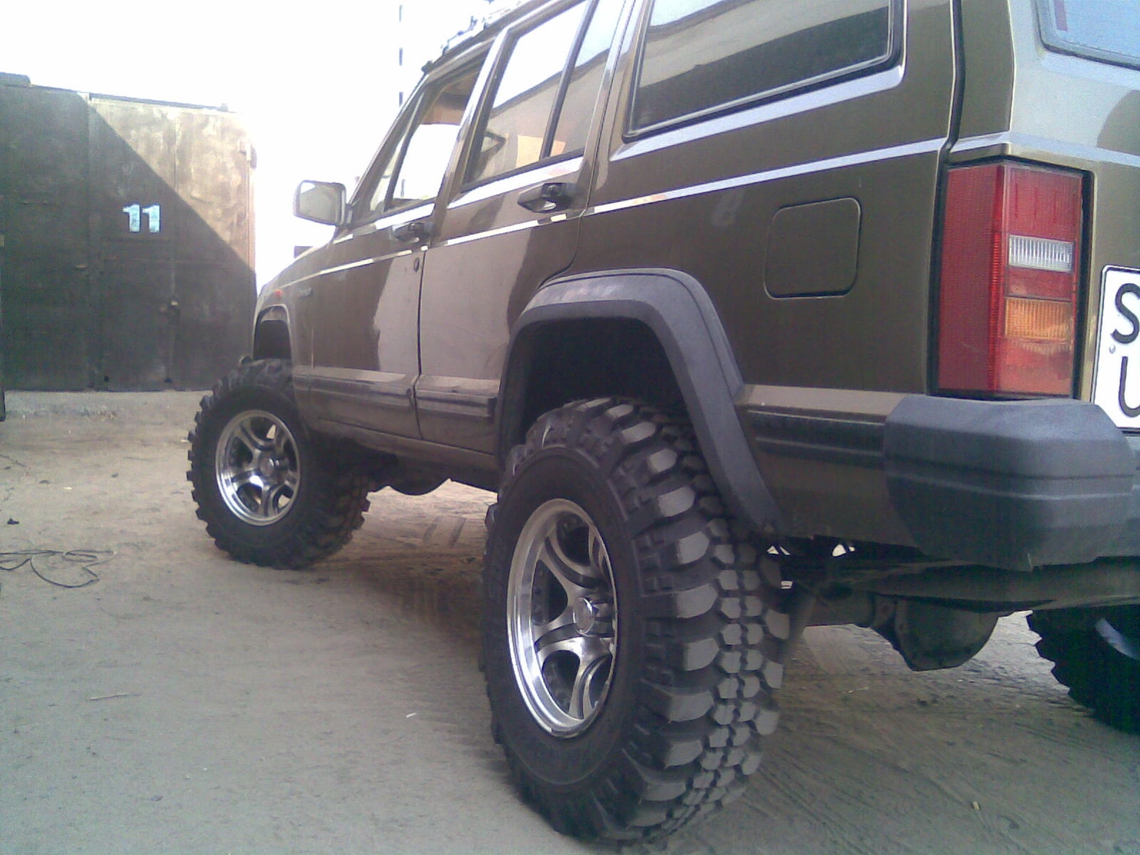 Арки и лифт — Jeep Cherokee (XJ), 4 л, 1994 года | тюнинг | DRIVE2