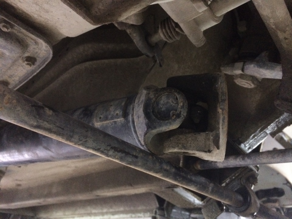 Установка переднего шрусового кардана — Lada 4x4 3D, 1,7 л, 2012 года ...