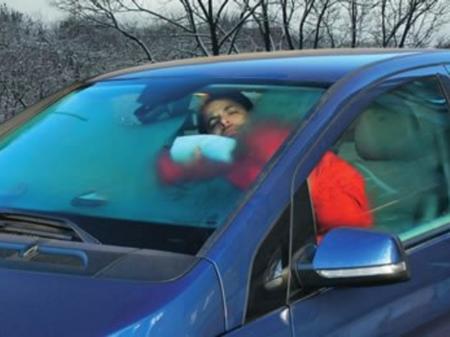 Жирный налет на лобовом и боковых стеклах — Chevrolet Niva, 1,7 л, 2007 ...