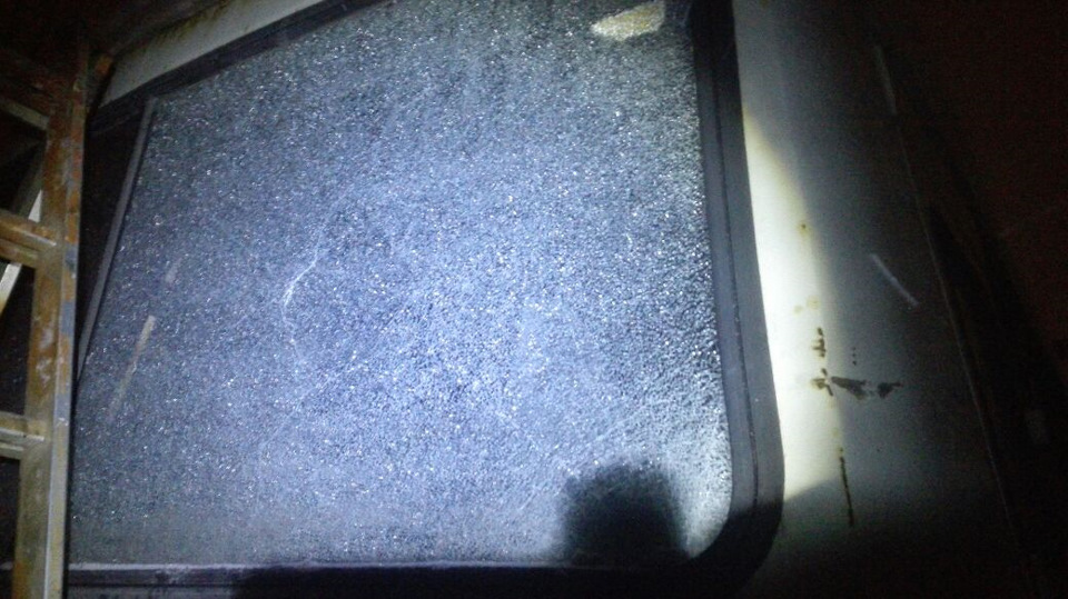 9bfbe3es 960 Как вставить стекло на пазике